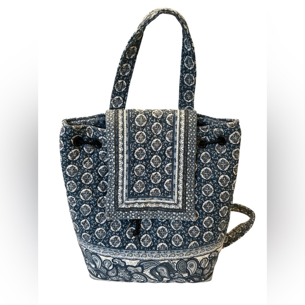 Vera Bradley Provencal Blue Quilted Drawstring Backpack Navy Paisley Retired EUC - Picture 1 of 6